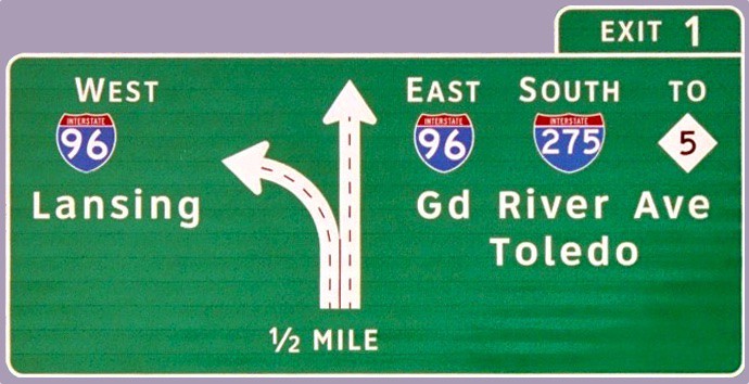 A Clearview highway sign in Farmington Hills, Michigan, Photo: Public Domain